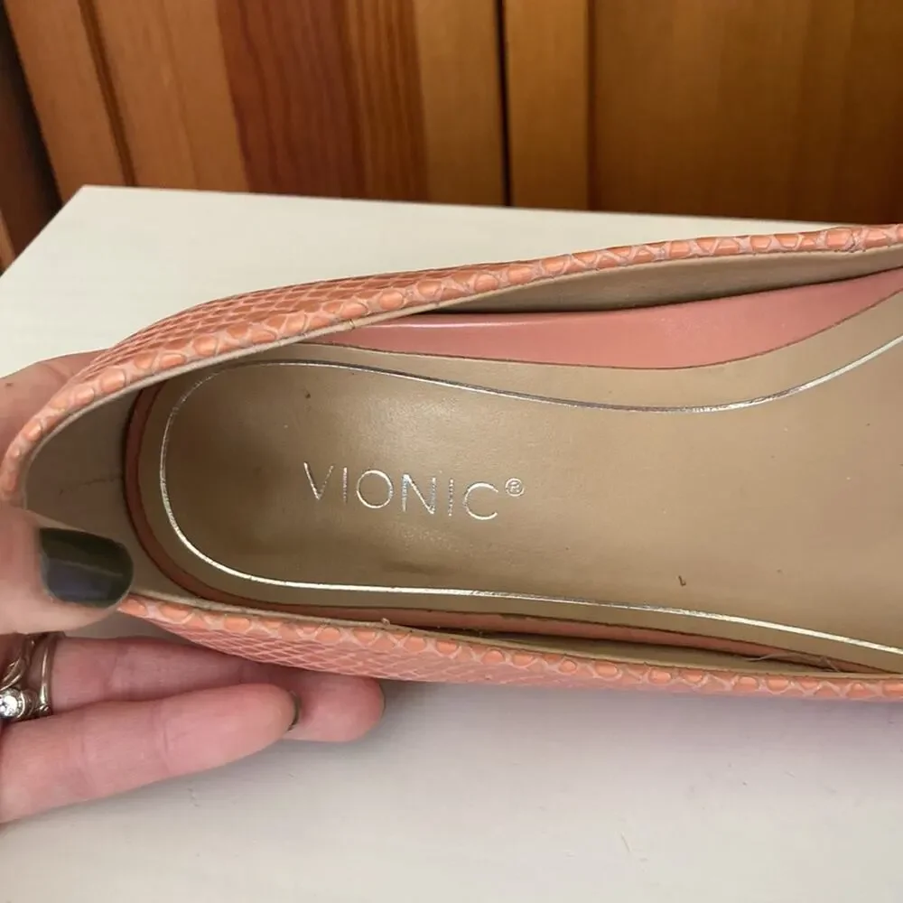 Vionic Peachy Pink Embossed Leather Lena Flats, Size 7